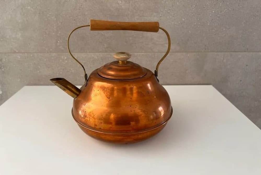 کتری مسی کوچک مناسب آشپزخانه های کم جا
